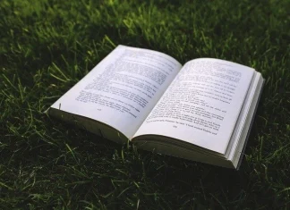 10 beneficii ale lecturii care îți vor schimba viața