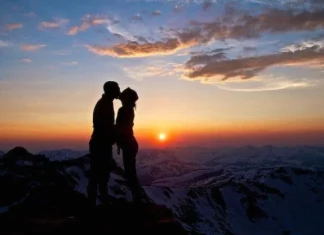 10 cărți despre iubirea altora și crearea de relații puternice