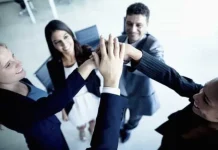 10 cărți esențiale pentru construirea de relații de toate tipurile