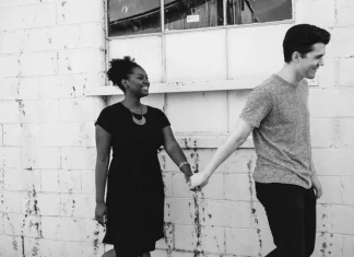 10 cărți pentru relații personale de succes