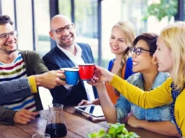 10 cărți pentru relații profesionale uimitoare