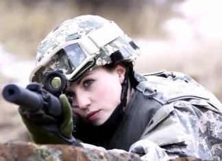 10 cele mai atractive forțe armate feminine din lume