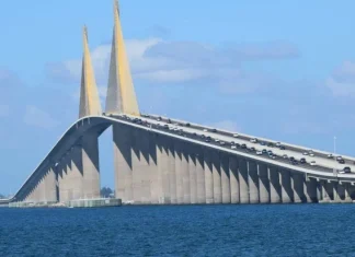 10 cele mai uimitoare poduri din lume