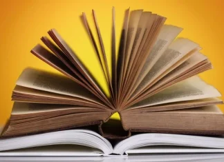 10 dintre cele mai puternice versuri de deschidere din romane