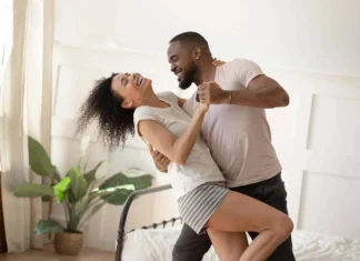 10 lucruri romantice pe care le poți face pentru a-ți face partenerul să se simtă special