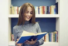 10 poezii care ne ajută să navigăm în 2020