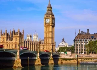 10 turn cu ceas magnifice din lume