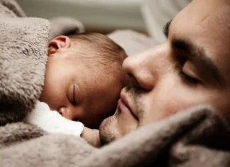 12 sfaturi pentru a va ajuta copilul sa doarma toata noaptea