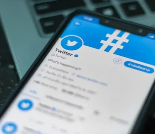 15 conturi Twitter pe care ar trebui să le urmăriți astăzi