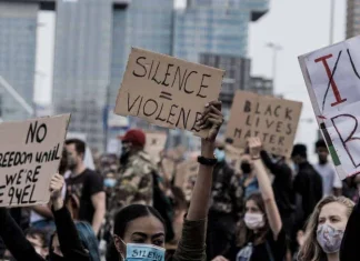 20 de citate Medgar Evers care celebrează lupta pentru drepturile civile