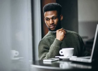 3 întrebări puternice pe care să ți le pui pentru a-ți reorienta obiectivele