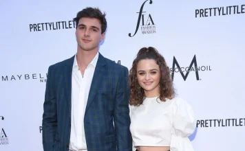45 Citate de la cabina săruturilor din comedia romantică pentru adolescenți