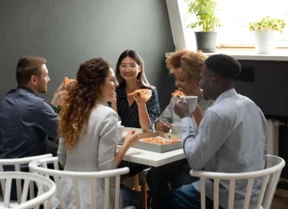 5 moduri de a-ți dezvolta abilitățile sociale