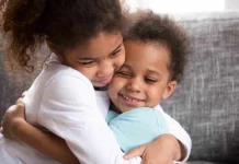 50 de citate frate și soră care sărbătoresc legături de neîntrerupt