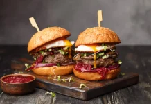 50 de citate Guy Fieri din gazda restaurantelor, autovehiculelor și scufundărilor