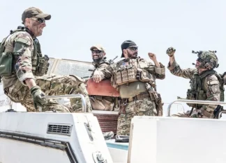 50 de citate și proverbe ale marinei despre munca în echipă și leadership