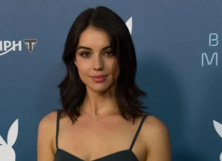 55 de citate Reign din seria CW