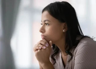 6 moduri de a fi mai puțin anxios și mai prezent