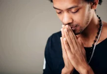 66 Citate de Dumnezeu pentru a te ajuta să înveți despre Dumnezeu