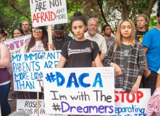 70 Citate despre imigrare care dezbat problema socială