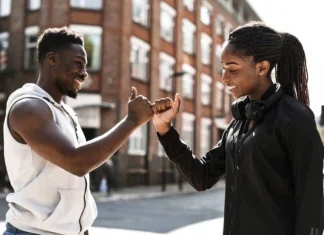 Ar trebui să fiu sinceră tot timpul?