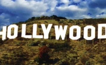 Cat se platesc 10 roluri dintr-un film de la Hollywood?