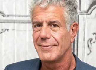 Cele mai bune 75 de citate Anthony Bourdain despre viață, mâncare și călătorie