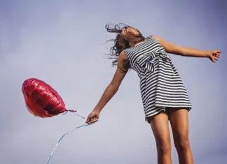 Cinci idei pentru ținuta ta de Ziua Îndrăgostiților