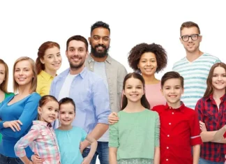 Cum înțelegerea părtinirii implicite în viața noastră ajută la dezvoltarea conștientizării de sine