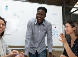 Cum să exersați liderul slujitor și să vă transformați cariera