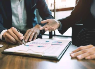 Cum să întâlnești oameni care te vor ajuta să-ți îndeplinești visurile