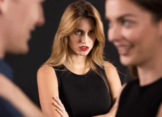 Cum să-ți dai seama dacă cineva este gelos pe tine – 10 semne