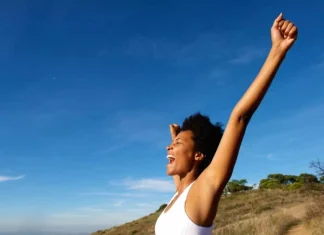 Cum să-ți dezvolți încrederea atunci când te lupți