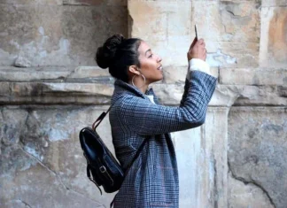 De ce ar trebui să mergi la o detoxifiere digitală