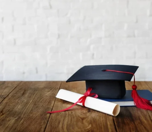 Este încă necesară o educație universitară?