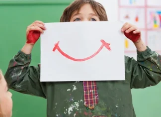 Invata distrandu-te: 8 jocuri educative pe care sa le joci cu copilul tau