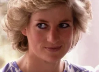 Lady Diana: 10 fotografii intime despre care se credea ca au fost pierdute si gasite