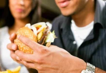 Motive pentru care oamenii ar trebui să mănânce mai puțină carne