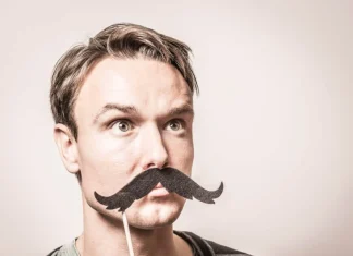 Sindromul impostorului și ce puteți face în privința acestuia