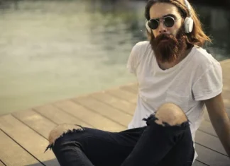 Stil urban pentru bărbați: sfaturi pentru ținuta ta de stradă!