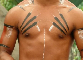 Tatuaje tribale: originile și semnificația celor mai tatuate simboluri