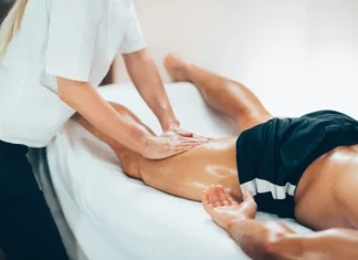 Tehnicile de masaj sportiv văzute de aproape