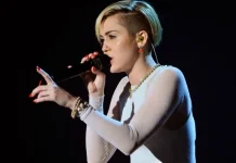 Top 10 artiști de sex feminin care nu se potrivesc într-o cutie