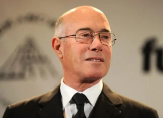 Top 10 cei mai bogați și mai de succes oameni LGBT