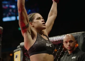 Top 12 cele mai cool artiști marțiale mixte feminine