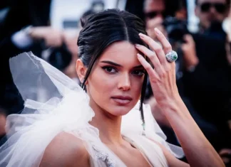 Top 15 cele mai bine plătite modele din lume