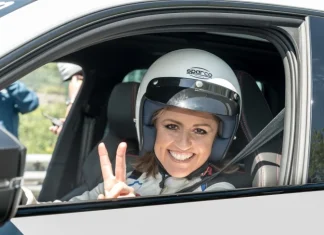 Top 15 cele mai tari femei șoferi de mașini de curse din lume