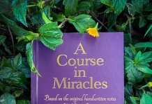 Un curs de miracole Citate din cartea emblematică