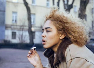 Uneori invidiez dependența de droguri a surorii mele