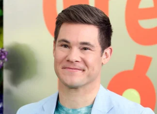 De ce actorul Adam Devine considera ca filmele cu supereroi au ruinat comediile?